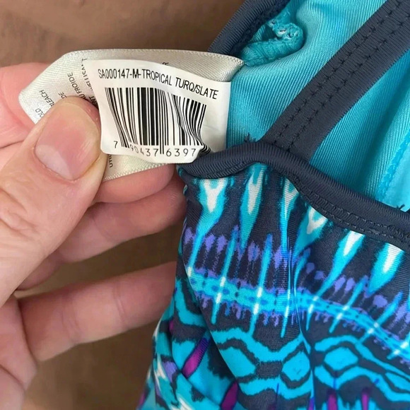 Free country turquoise high neck swimsuit, size medium - Picture 5 of 5